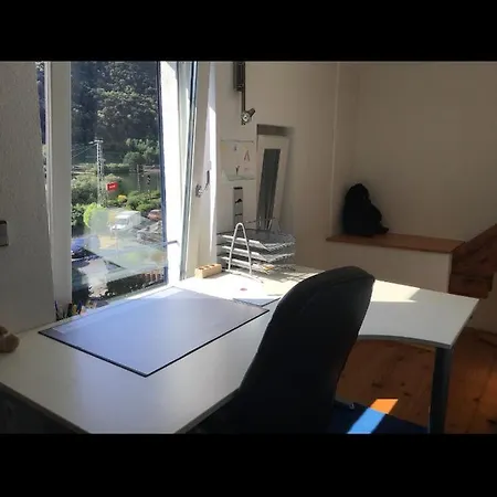 Doppelzimmer Mit Arbeitsplatz, Zustellbett Und Garten * ヴィンニンゲン
