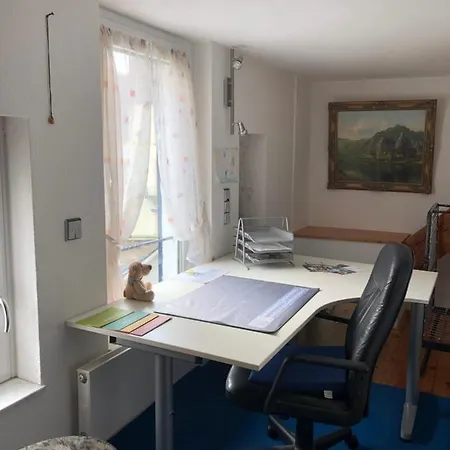 Doppelzimmer Mit Arbeitsplatz, Zustellbett Und Garten ホームステイ ヴィンニンゲン
